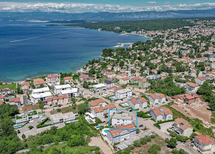 Modern Adora * Malinska